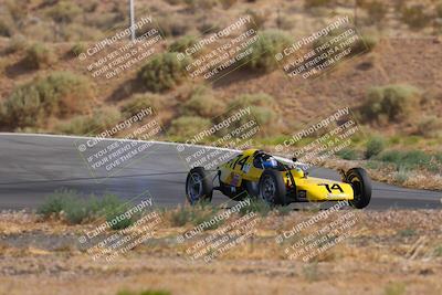 media/Jun-01-2025-CalClub SCCA (Sun) [[eae223c5dd]]/Group 3/Qualifying/